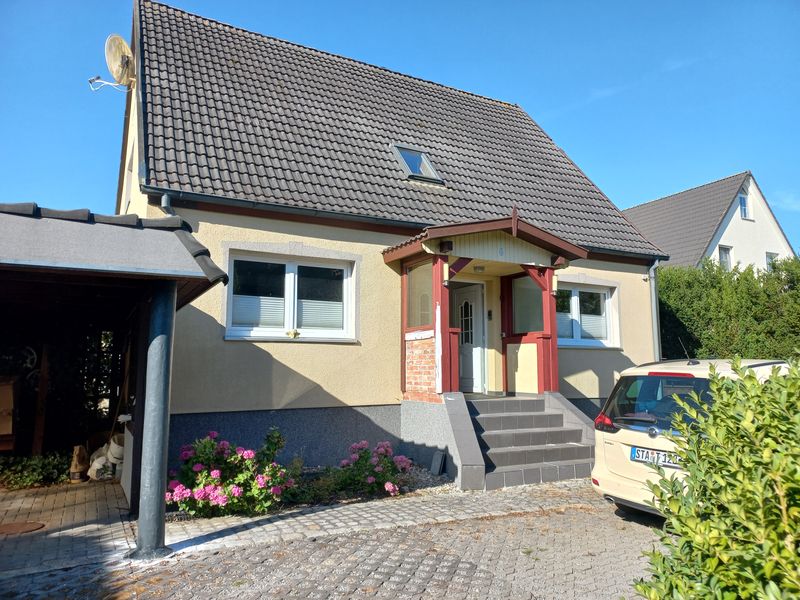 Freisteh. groß.Einfamhaus 175qm über 3 Etagen  und 2 Einliegerwohnungen